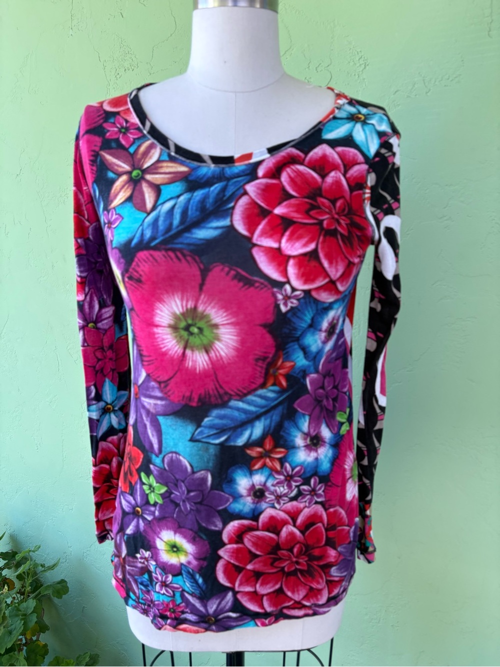 Custo Barcelona Bold Floral Long-Sleeve Top in Pink, Purple, Blue